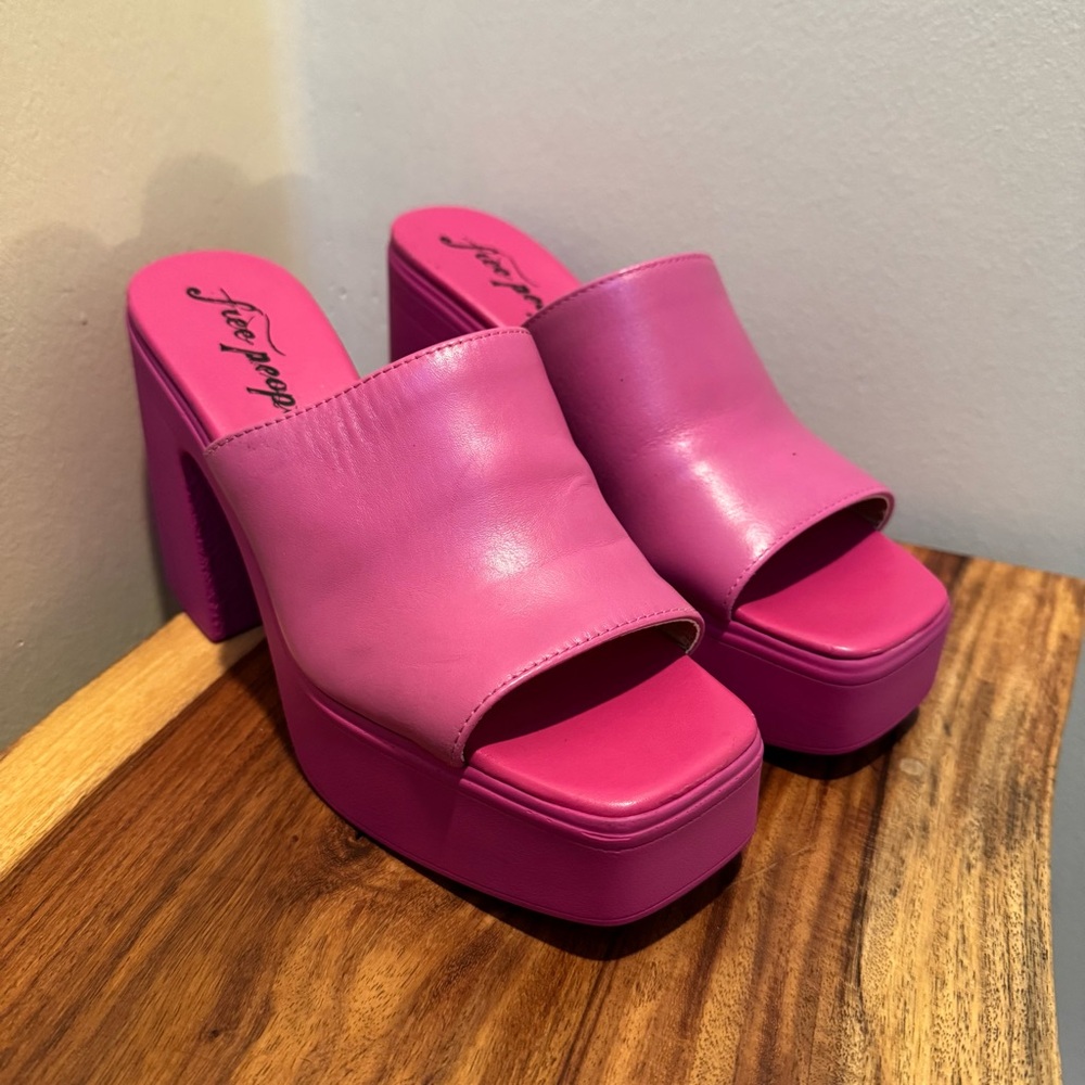 Free people Zoe Platform in Pink Orchid
